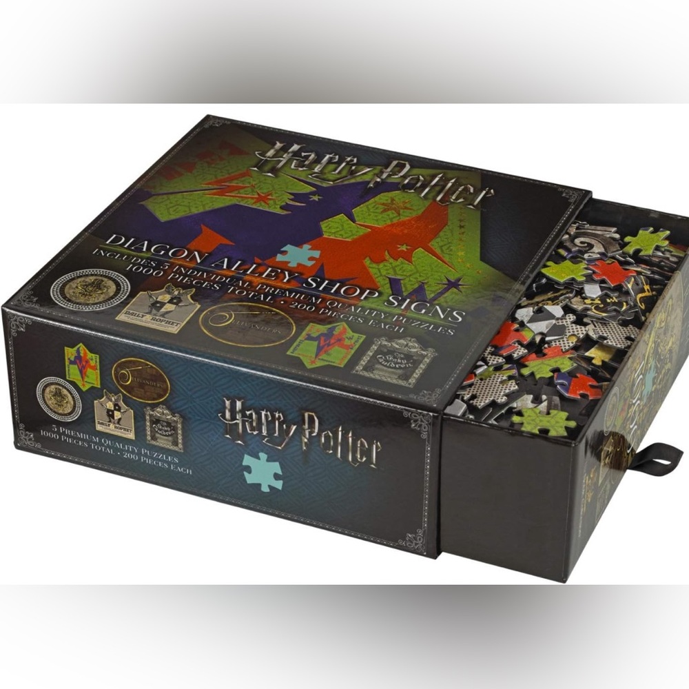 Harry Potter The Noble Collection Diagon Alley Signs. 5 x 200 pc Jigsaw Puzzles
